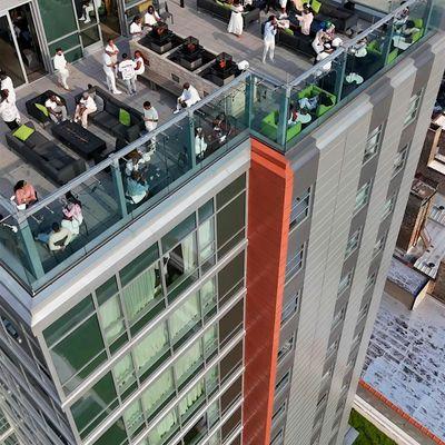 la-vie-afrobeats-day-party-at-vu-rooftop-aug-2-event image